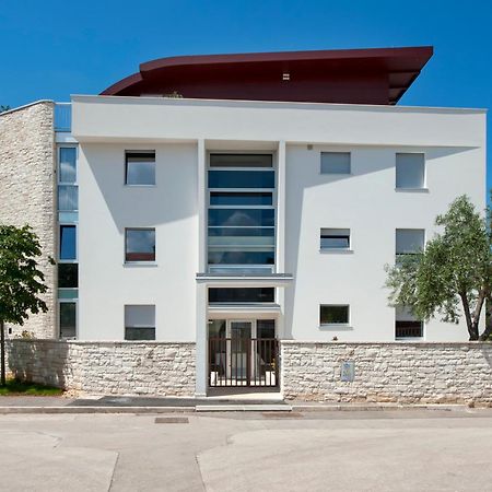 The Q Superior - A Penthouse With Jacuzzi And Sauna Rovinj Exterior photo