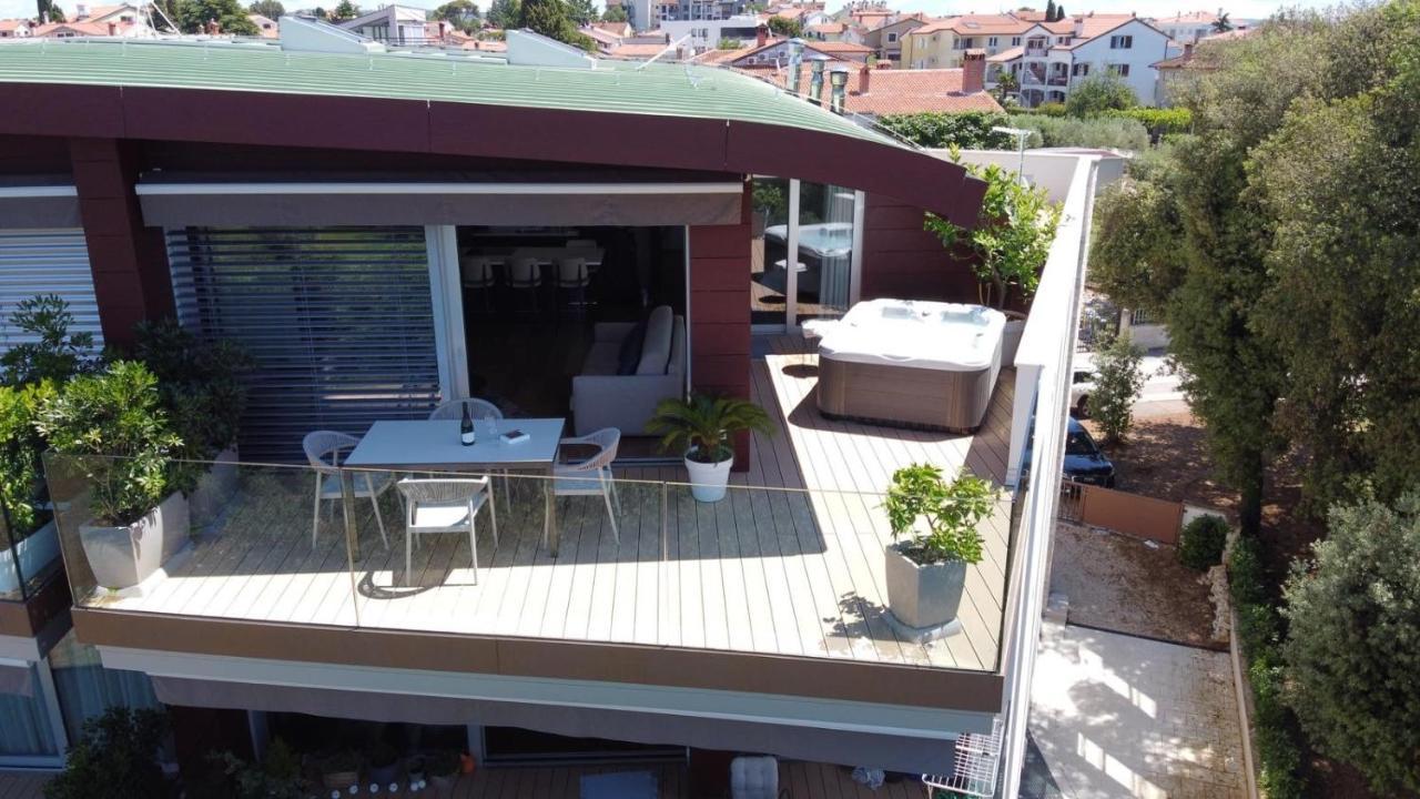 The Q Superior - A Penthouse With Jacuzzi And Sauna Rovinj Exterior photo