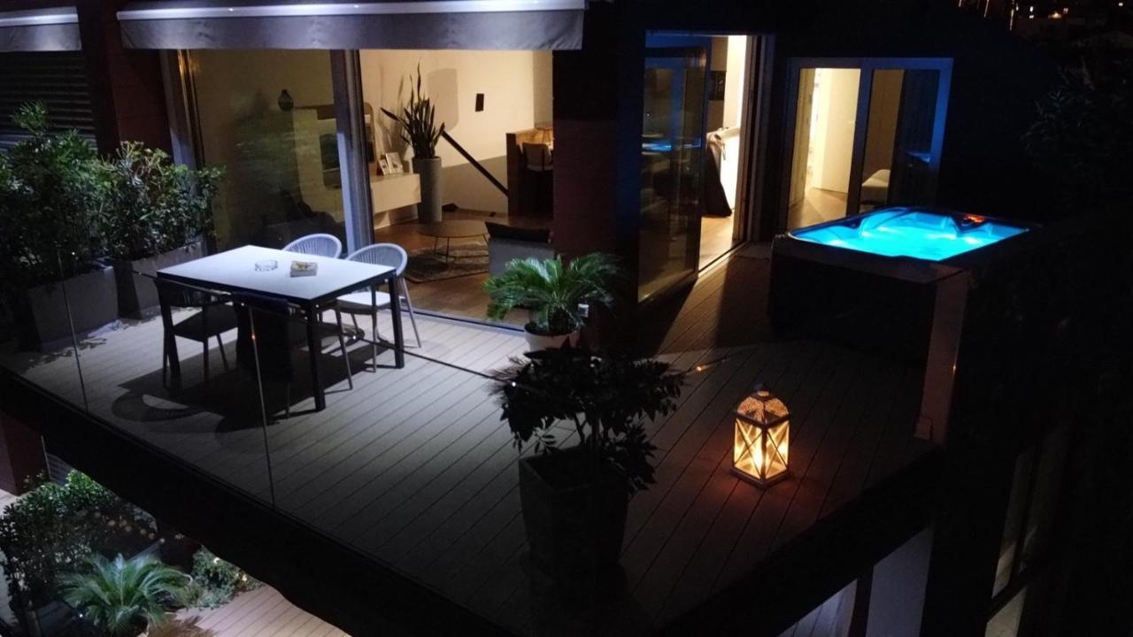 The Q Superior - A Penthouse With Jacuzzi And Sauna Rovinj Exterior photo