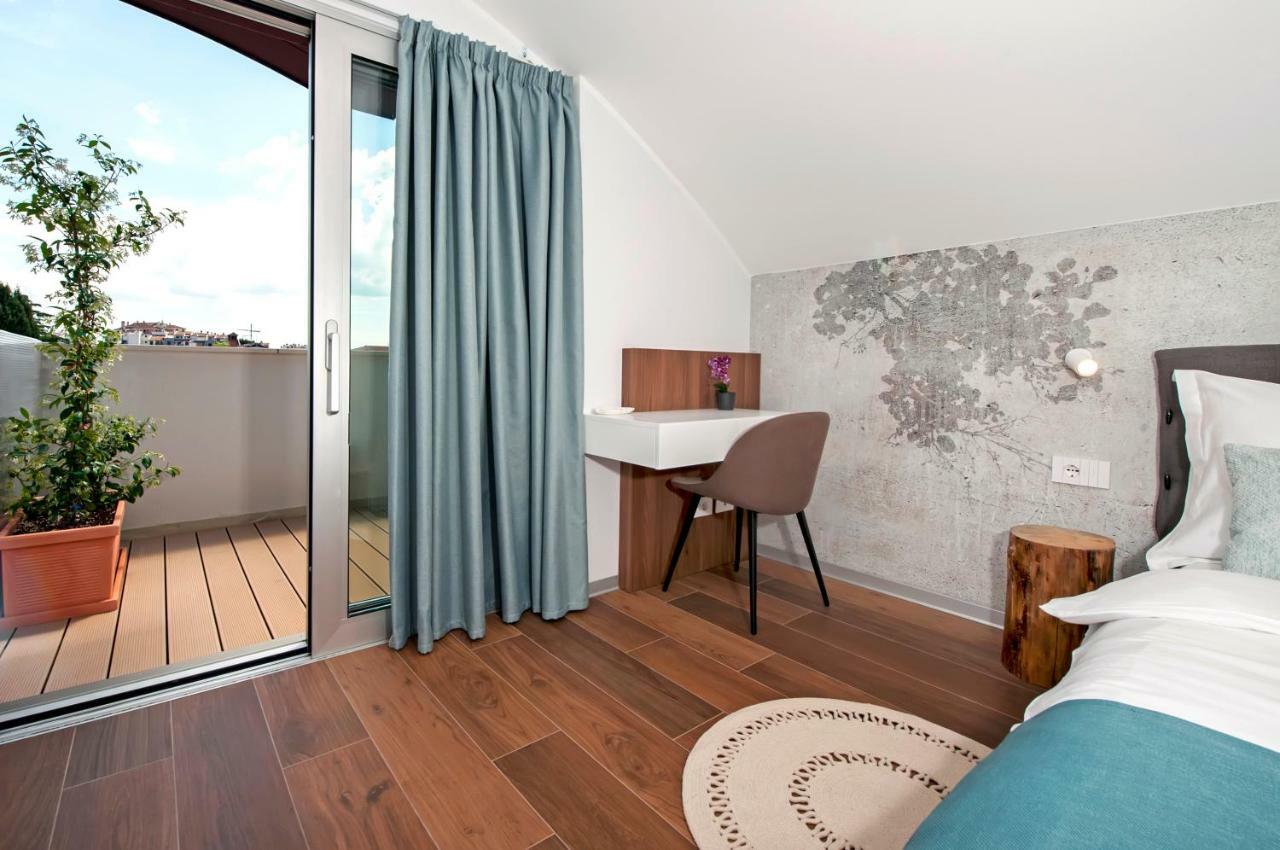 The Q Superior - A Penthouse With Jacuzzi And Sauna Rovinj Exterior photo