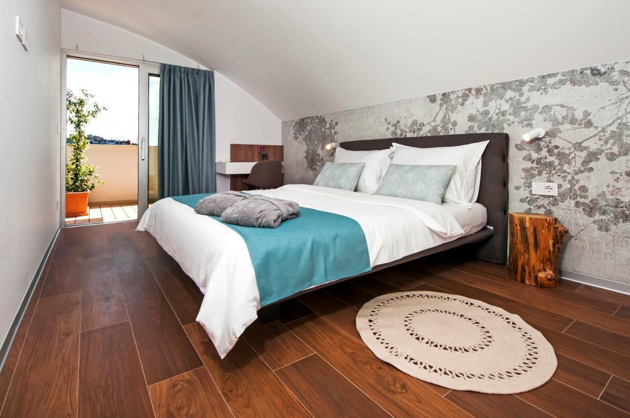 The Q Superior - A Penthouse With Jacuzzi And Sauna Rovinj Exterior photo